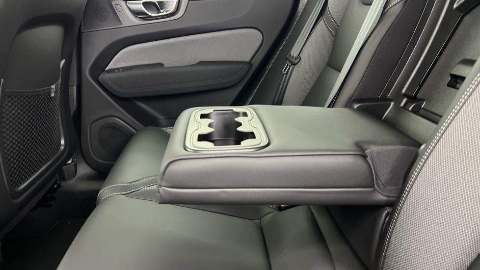 Used Volvo XC60 2025 for sale - 77205612: Photo 34