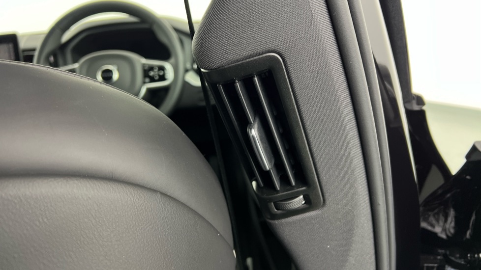 Used Volvo XC60 2025 for sale - 77205612: Photo 38