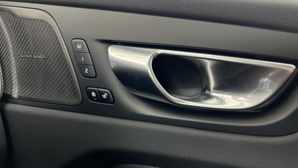 Used Volvo XC60 2025 for sale - 77205612: Photo 51