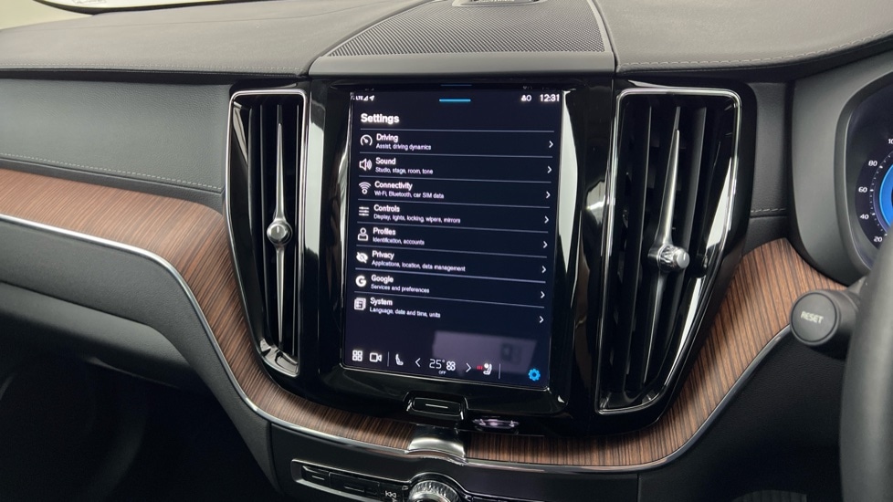 Used Volvo XC60 2023 for sale - 76788149: Photo 17