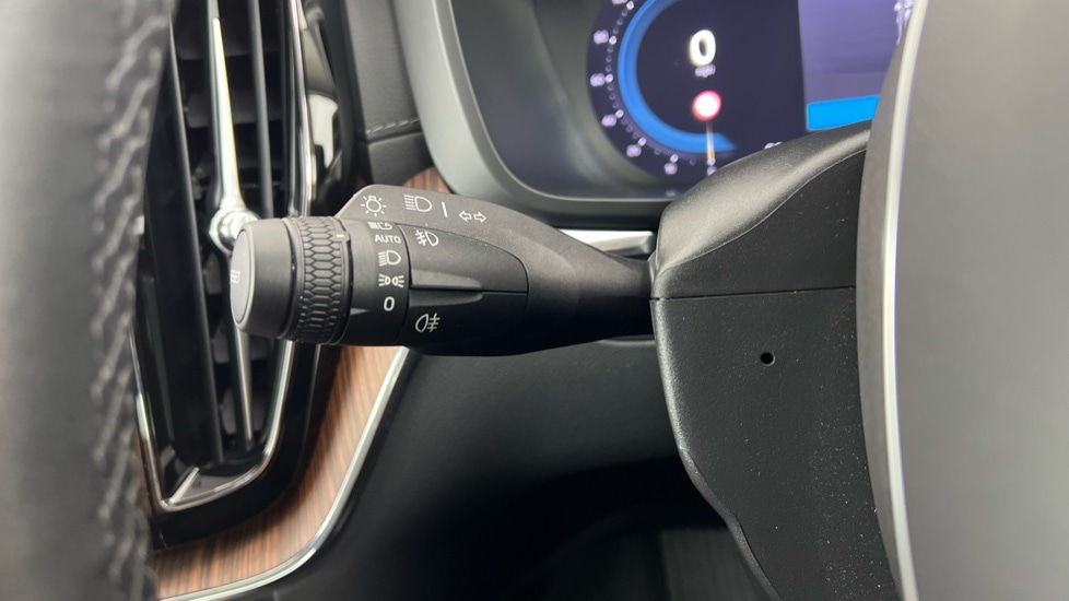 Used Volvo XC60 2023 for sale - 76788149: Photo 20