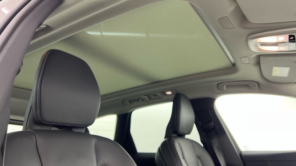 Used Volvo XC60 2023 for sale - 76788149: Photo 31