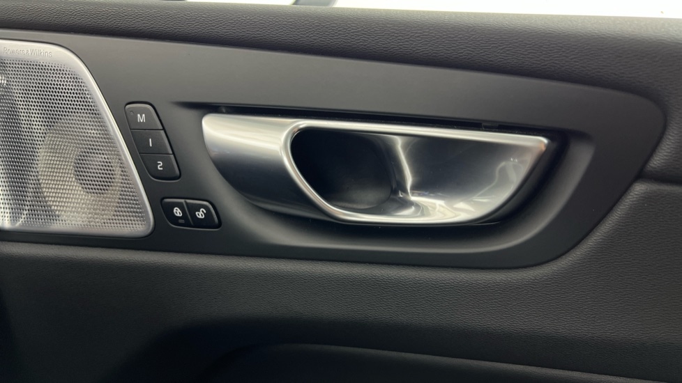 Used Volvo XC60 2023 for sale - 76788149: Photo 48