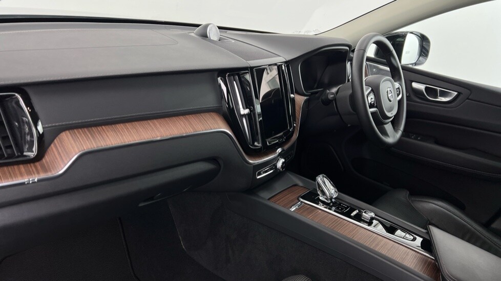 Used Volvo XC60 2023 for sale - 76788149: Photo 58