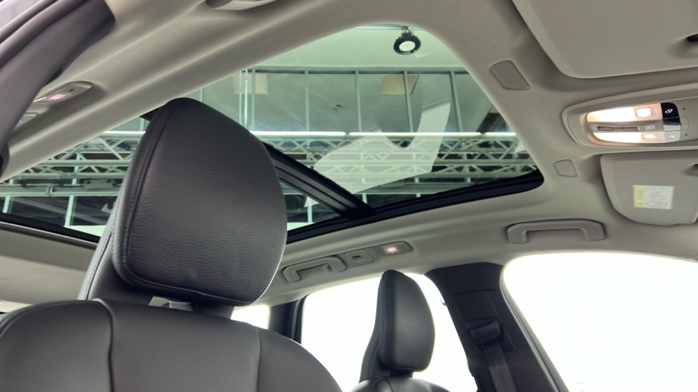 Used Volvo XC60 2023 for sale - 77193554: Photo 31