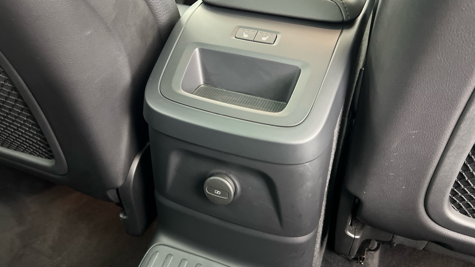 Used Volvo XC60 2023 for sale - 77193554: Photo 41