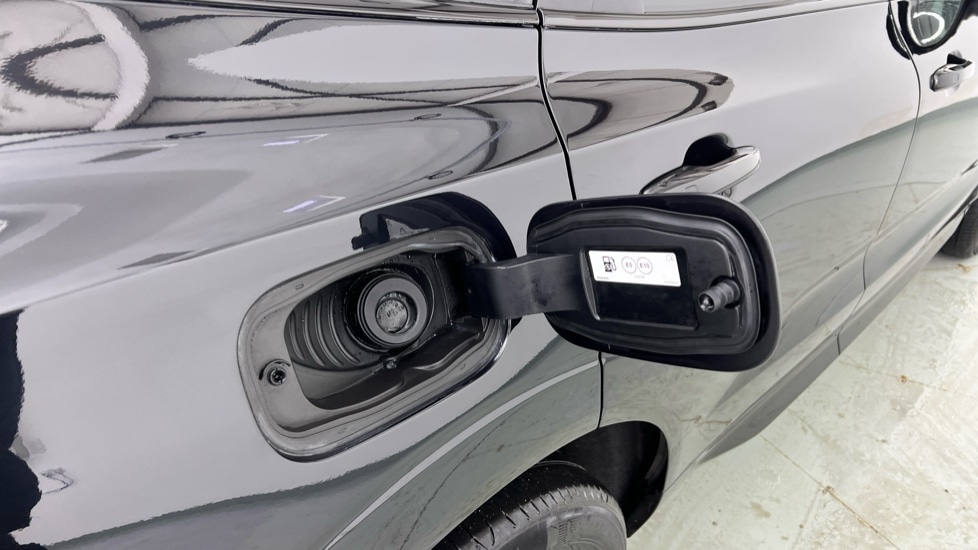 Used Volvo XC60 2025 for sale - 76888705: Photo 16