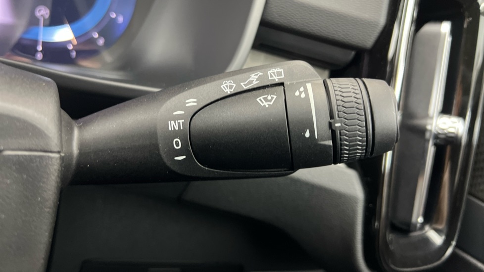 Used Volvo XC40 2024 for sale - 77122580: Photo 23