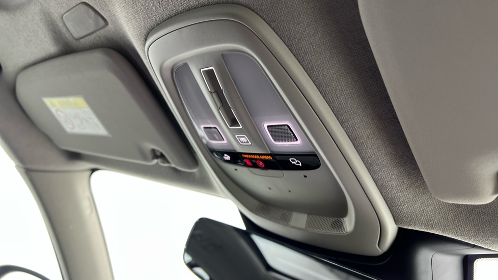 Used Volvo XC40 2024 for sale - 77122580: Photo 28