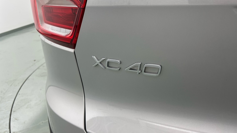 Used Volvo XC40 2024 for sale - 77122580: Photo 55