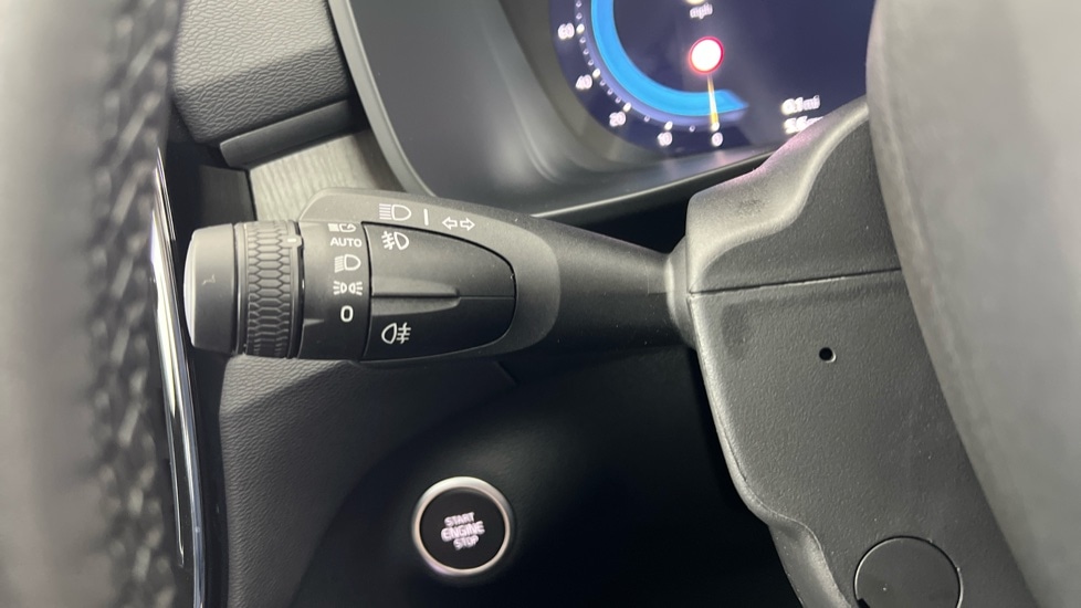 Used Volvo XC40 2025 for sale - 78128939: Photo 20