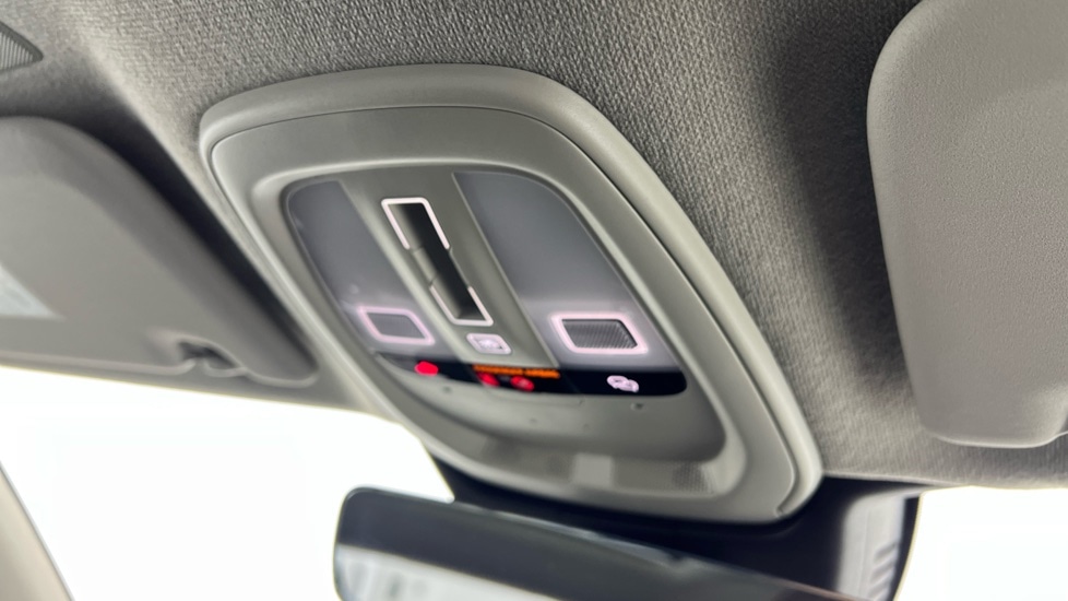 Used Volvo XC40 2025 for sale - 78128939: Photo 28