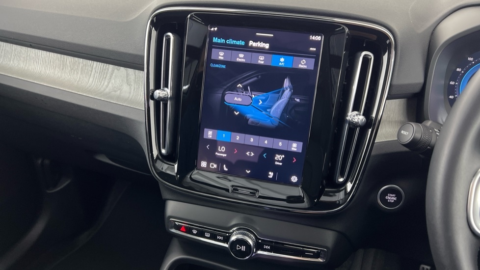 Used Volvo XC40 2025 for sale - 78128939: Photo 55