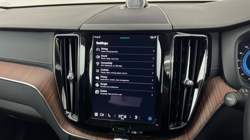 Used Volvo XC60 2024 for sale - 76528869: Photo 17