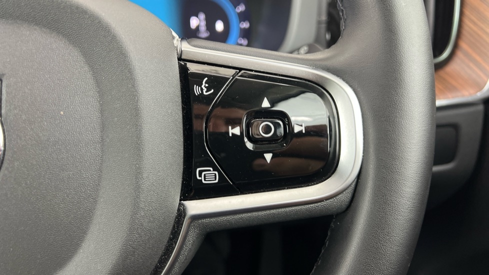 Used Volvo XC60 2024 for sale - 76528869: Photo 22