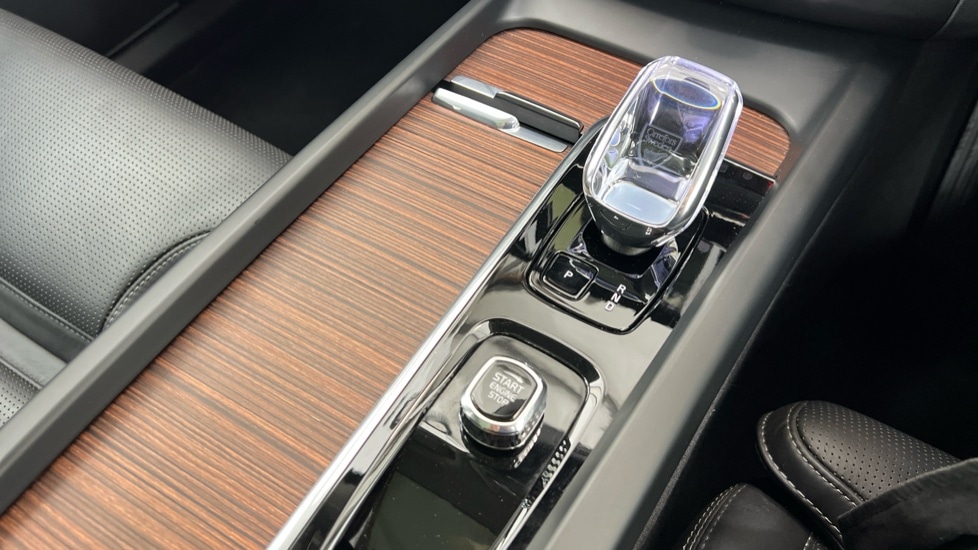 Used Volvo XC60 2024 for sale - 76528869: Photo 25