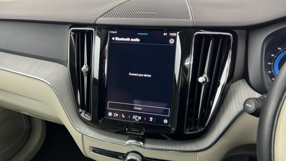 Used Volvo XC60 2025 for sale - 77133939: Photo 42