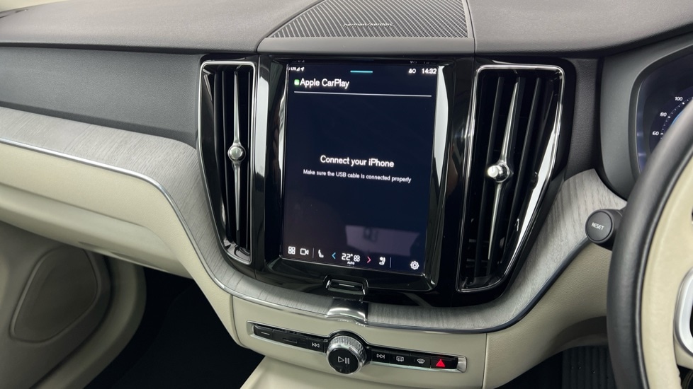 Used Volvo XC60 2025 for sale - 77133939: Photo 45