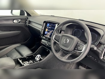 Used Volvo XC40 2023 for sale - 78456484: Photo
