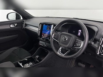 Used Volvo XC40 2025 for sale - 78270238: Photo