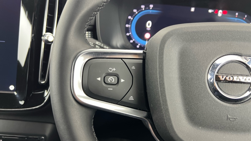 Used Volvo XC40 2024 for sale - 76888814: Photo 21