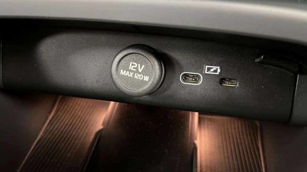 Used Volvo XC40 2024 for sale - 76888814: Photo 50