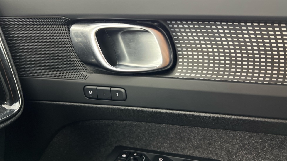 Used Volvo XC40 2024 for sale - 76888814: Photo 52