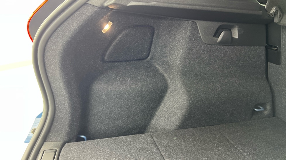 Used Volvo XC40 2024 for sale - 76888814: Photo 58