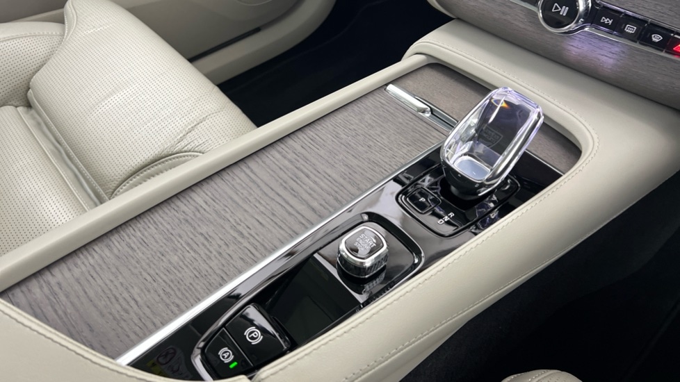 Used Volvo XC90 2023 for sale - 77532014: Photo 25