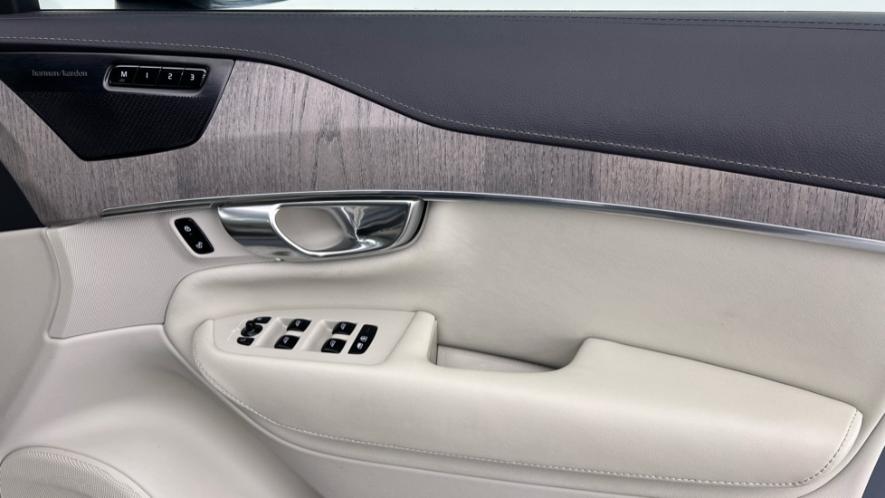 Used Volvo XC90 2023 for sale - 77532014: Photo 29