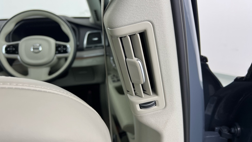 Used Volvo XC90 2023 for sale - 77532014: Photo 39