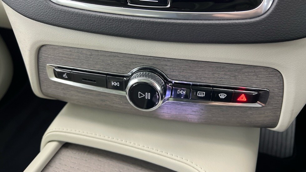 Used Volvo XC90 2023 for sale - 77532014: Photo 52