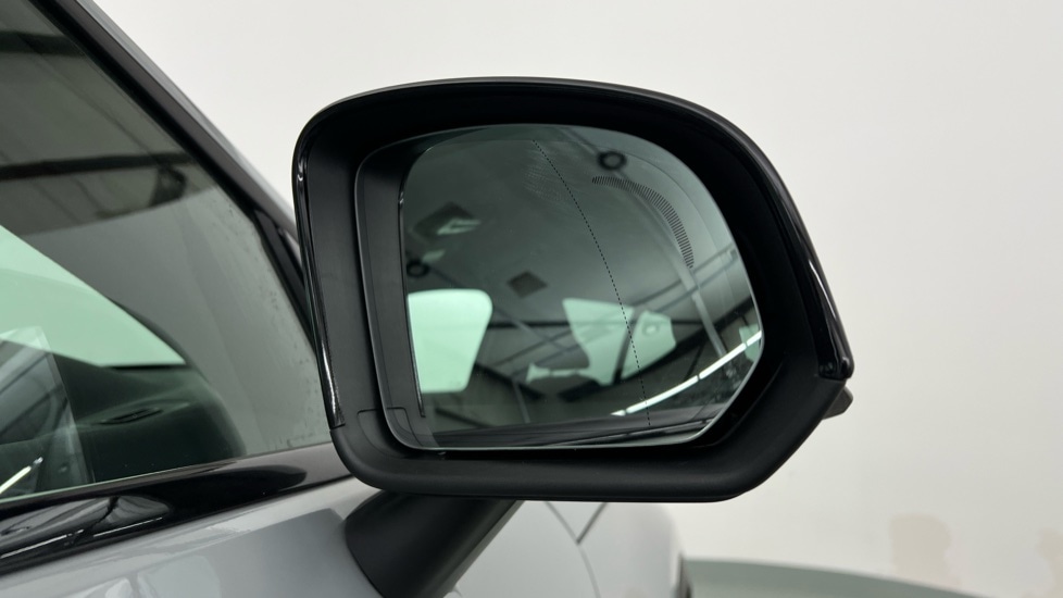 Used Volvo XC40 2025 for sale - 77111535: Photo 32