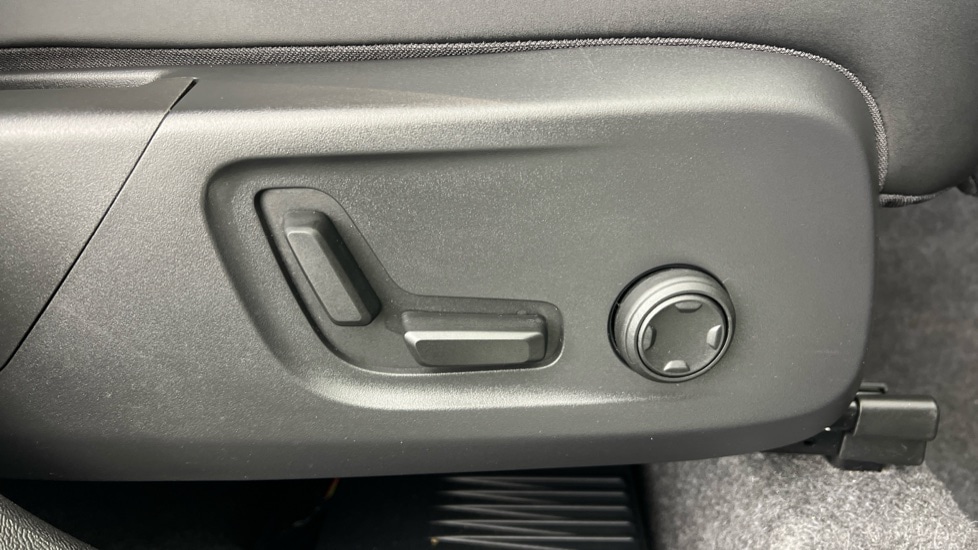 Used Volvo XC40 2025 for sale - 77111535: Photo 38