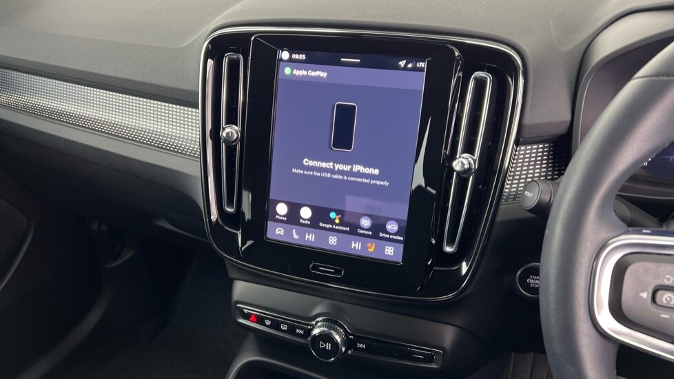 Used Volvo XC40 2025 for sale - 77111535: Photo 46