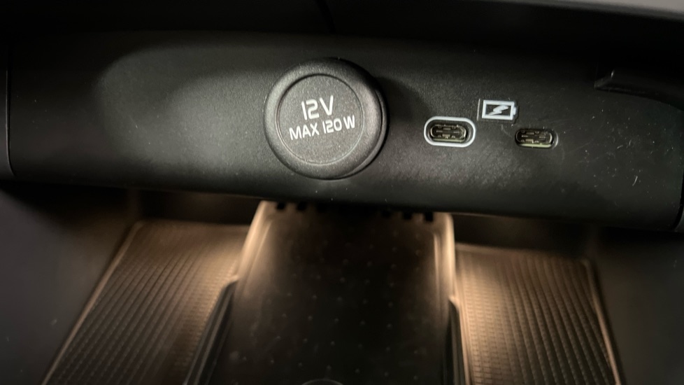 Used Volvo XC40 2025 for sale - 77111535: Photo 52