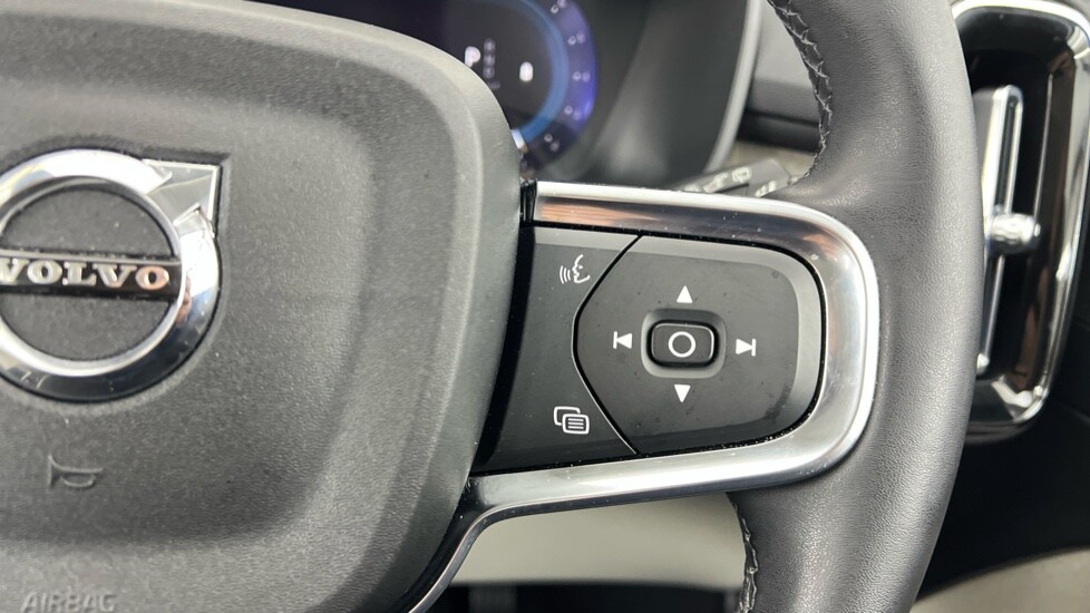 Used Volvo XC40 2022 for sale - 76350868: Photo 22