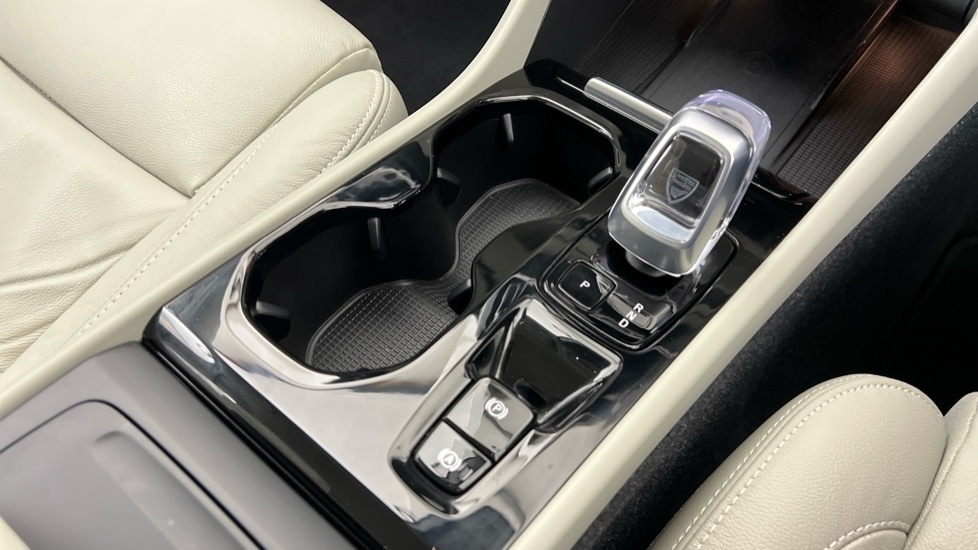 Used Volvo XC40 2022 for sale - 76350868: Photo 25