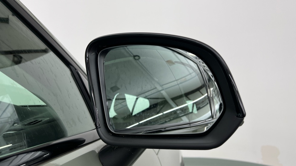 Used Volvo XC40 2022 for sale - 76350868: Photo 32