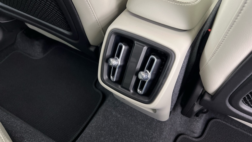 Used Volvo XC40 2022 for sale - 76350868: Photo 39