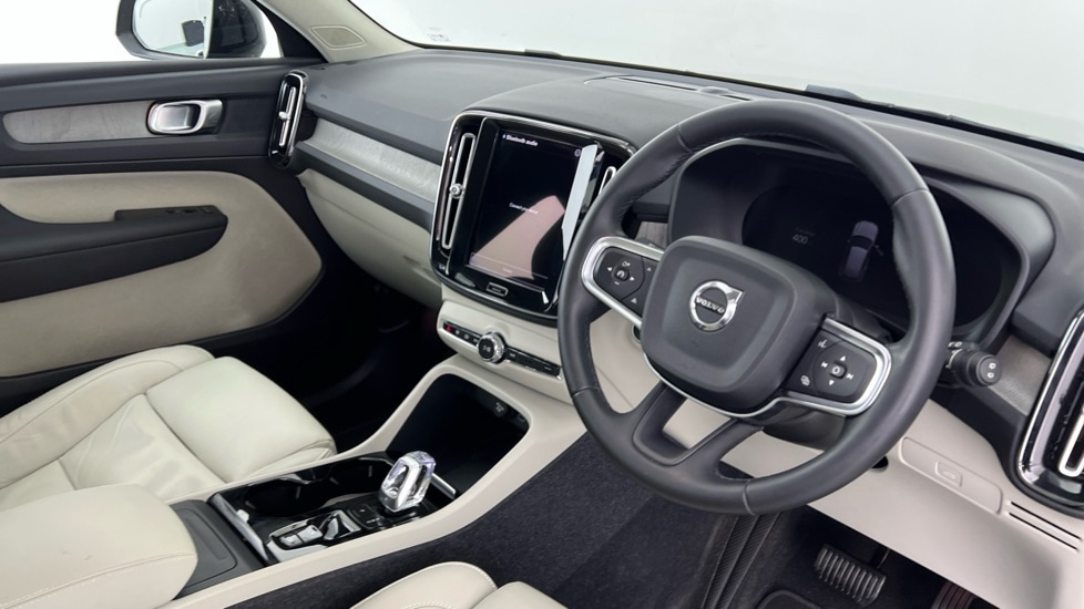 Used Volvo XC40 2022 for sale - 76350868: Photo 4