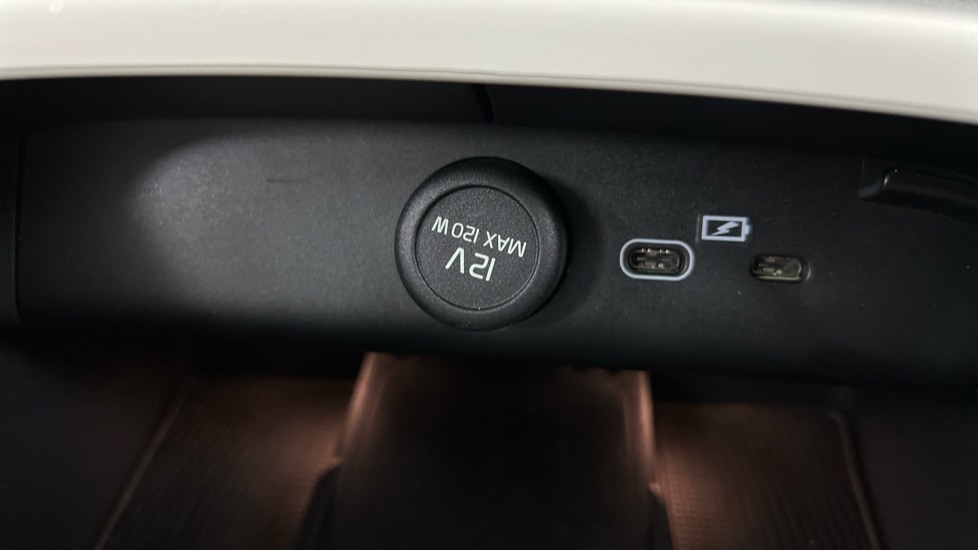 Used Volvo XC40 2022 for sale - 76350868: Photo 43