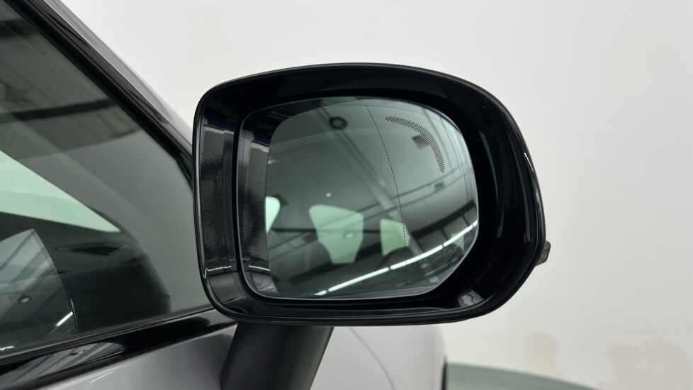 Used Volvo XC60 2025 for sale - 77739898: Photo 32