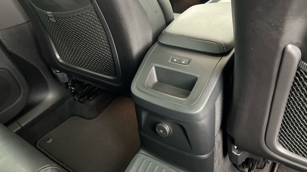 Used Volvo XC60 2025 for sale - 77739898: Photo 41