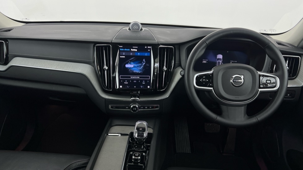 Used Volvo XC60 2025 for sale - 77739898: Photo 5