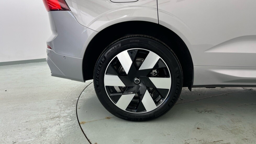 Used Volvo XC60 2025 for sale - 77739898: Photo 9