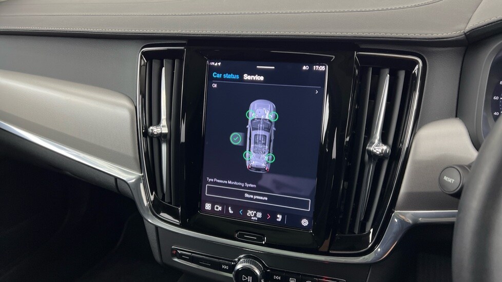 Used Volvo V90 2025 for sale - 77706392: Photo 14