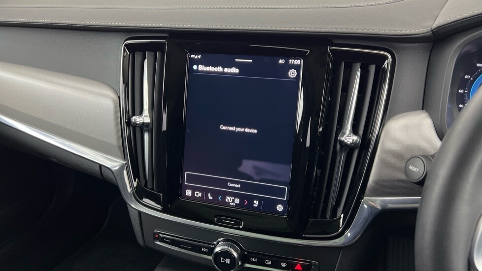 Used Volvo V90 2025 for sale - 77706392: Photo 42