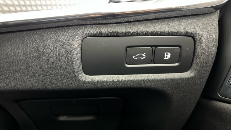 Used Volvo V90 2025 for sale - 77706392: Photo 51