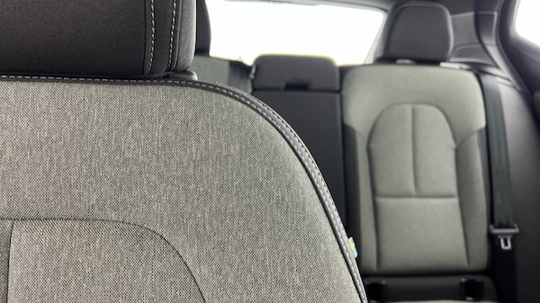 Used Volvo XC40 2023 for sale - 76168702: Photo 37